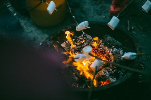 The Magic of Campfires: Marshmallows, Songs, and Friendship